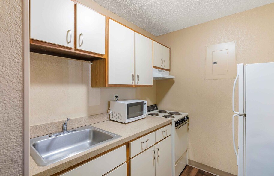 Building Photo - Furnished Studio-Charlotte - Tyvola Rd. - ...
