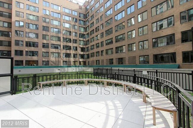 Building Photo - 1133 14th St NW