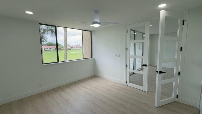 Building Photo - 4483 Luxemburg Ct