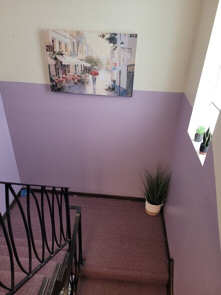 Building Photo - 1920 State St