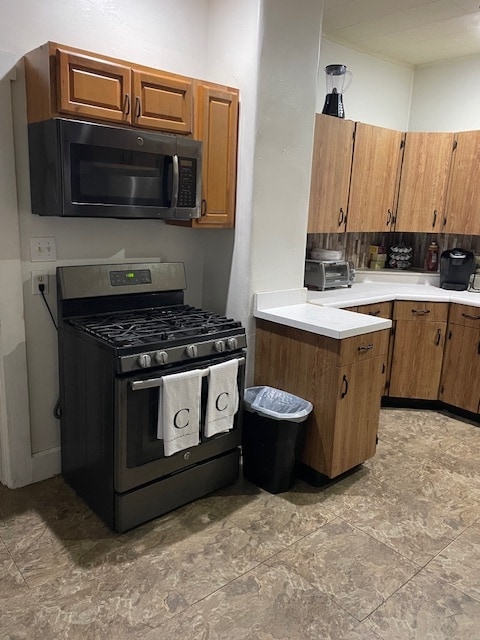 Kitchen Gas stove and Microwave - 4 Hickory St