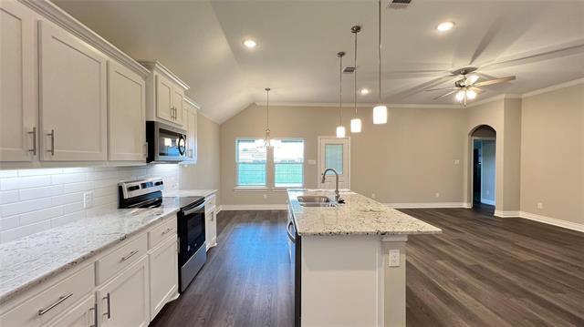 Building Photo - 607 Hardaway Ln