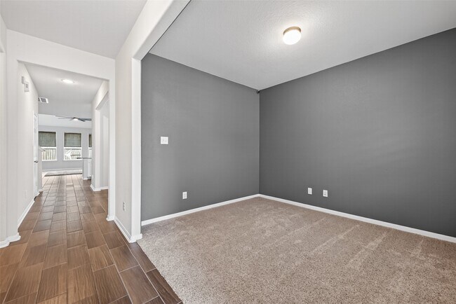 Building Photo - 11343 Rossum Creek Dr