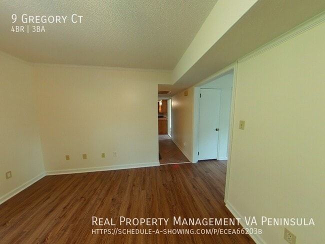 Building Photo - Single Home in Holiday Park of Hampton for...