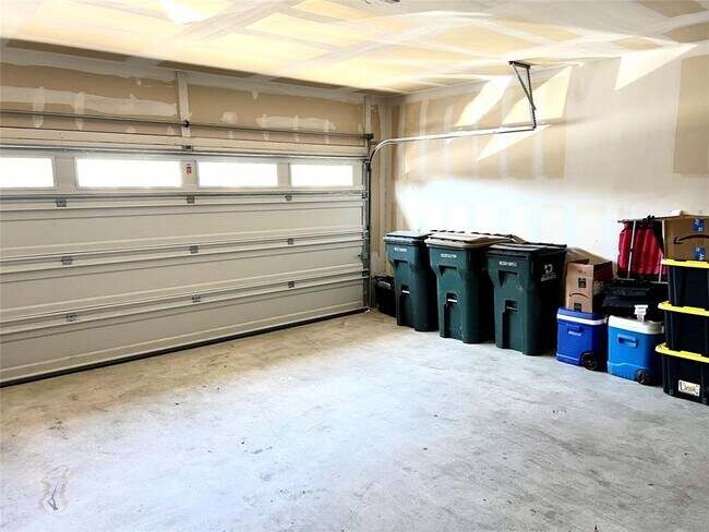 Building Photo - 208 Durata Dr