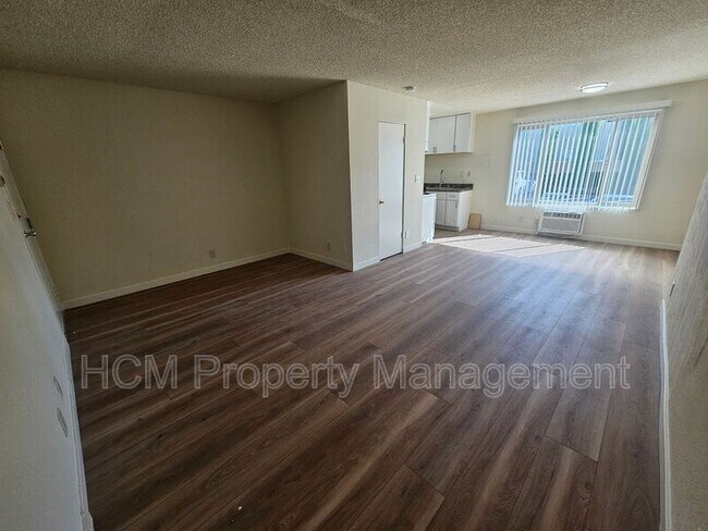 Building Photo - 11450 Calvert St