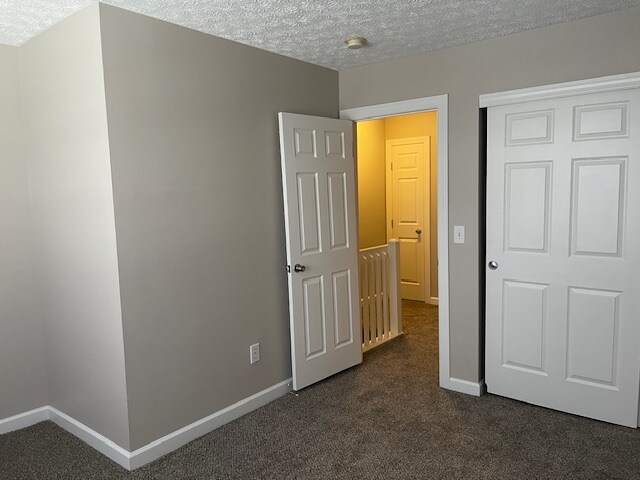 Building Photo - 1913 Ridgebury Dr