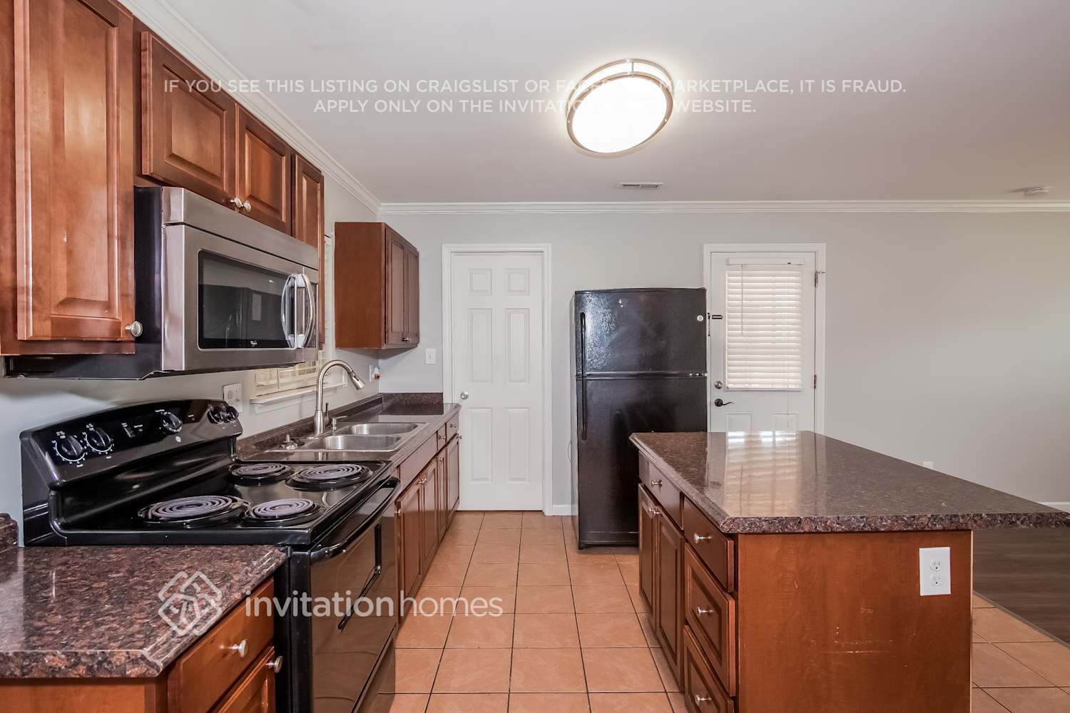 Building Photo - 521 S Little Texas Rd