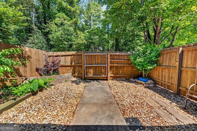 Building Photo - 6117 Queen Anne Ct
