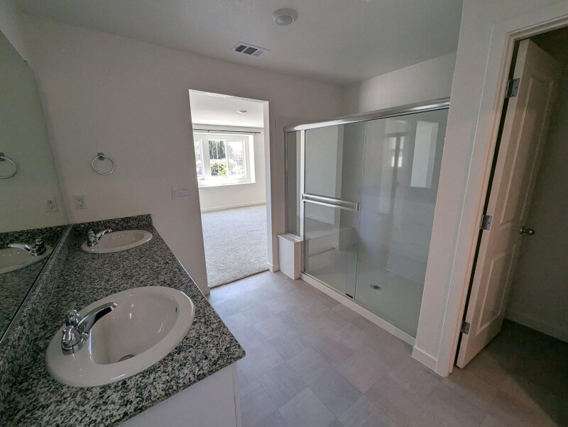 Building Photo - 7804 Forestdale Wy