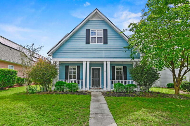 Primary Photo - 307 Pimpernel St