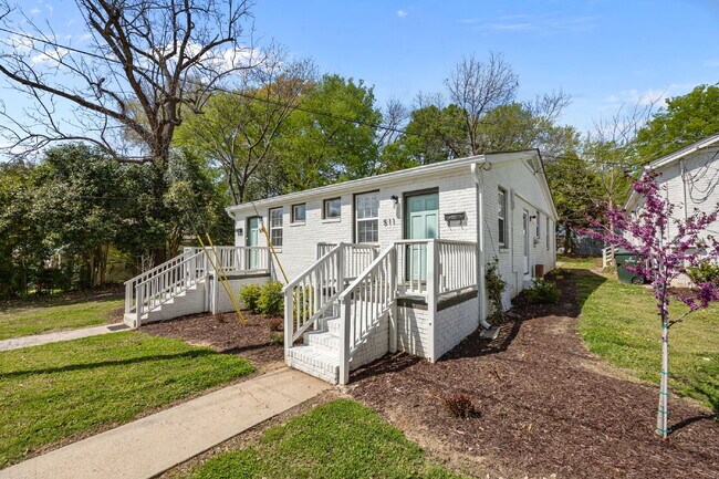 Building Photo - "Charming 1-Bed Gem at 509-511 Cape Ave, Raleigh – Your Cozy Retreat Awaits!"