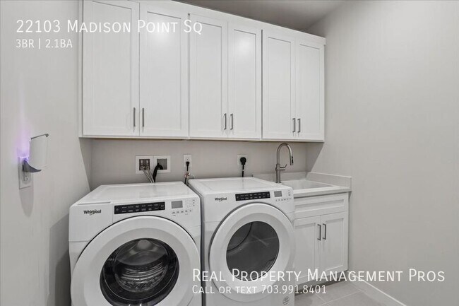 Building Photo - 22103 Madison Pt Sq