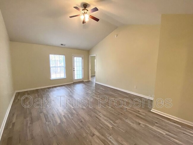 Building Photo - 136 Mcgrady Dr