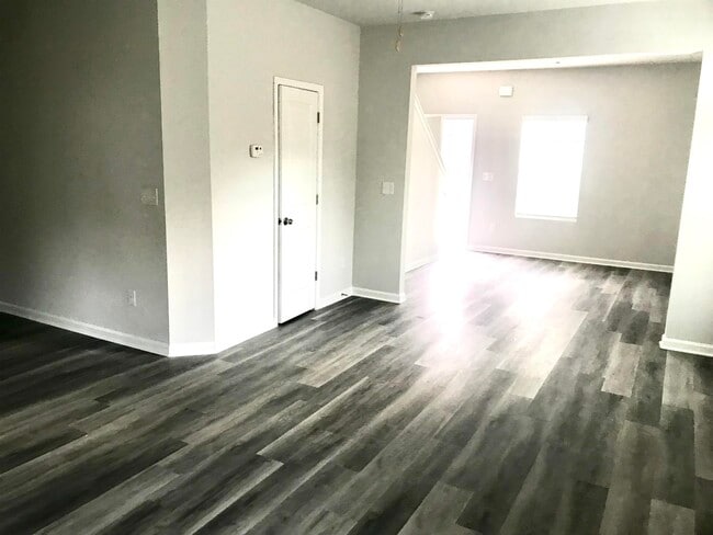 Building Photo - 106 Ison Woods Ct