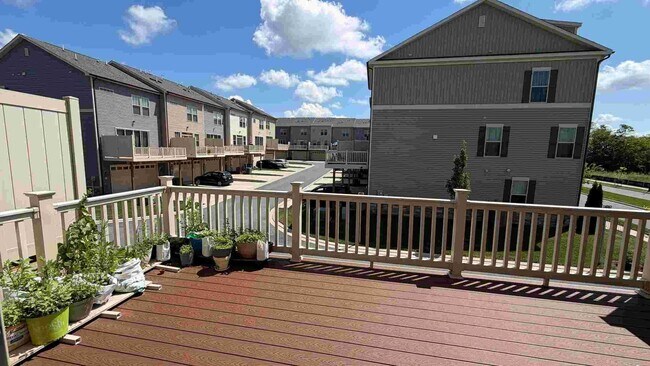 Building Photo - 5803 Garden Walk Dr