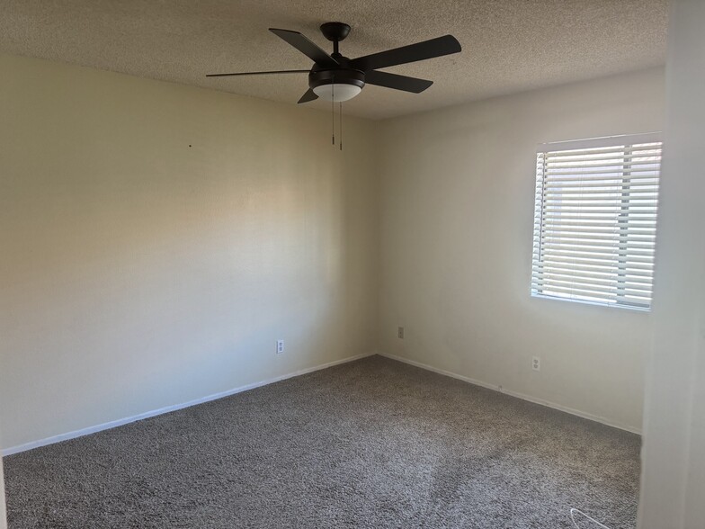 master bedroom - 18020 Saratoga Way