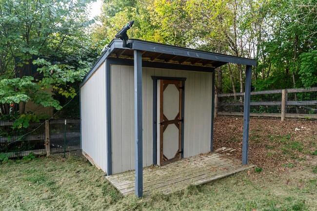 Building Photo - 1764 Promontory Dr