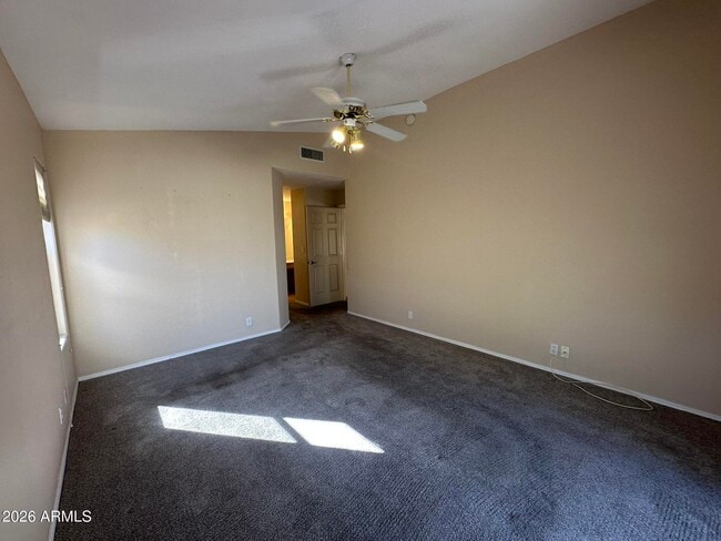 Building Photo - 14462 N Sherwood Dr