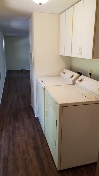 Building Photo - 6013 Briarwood Dr