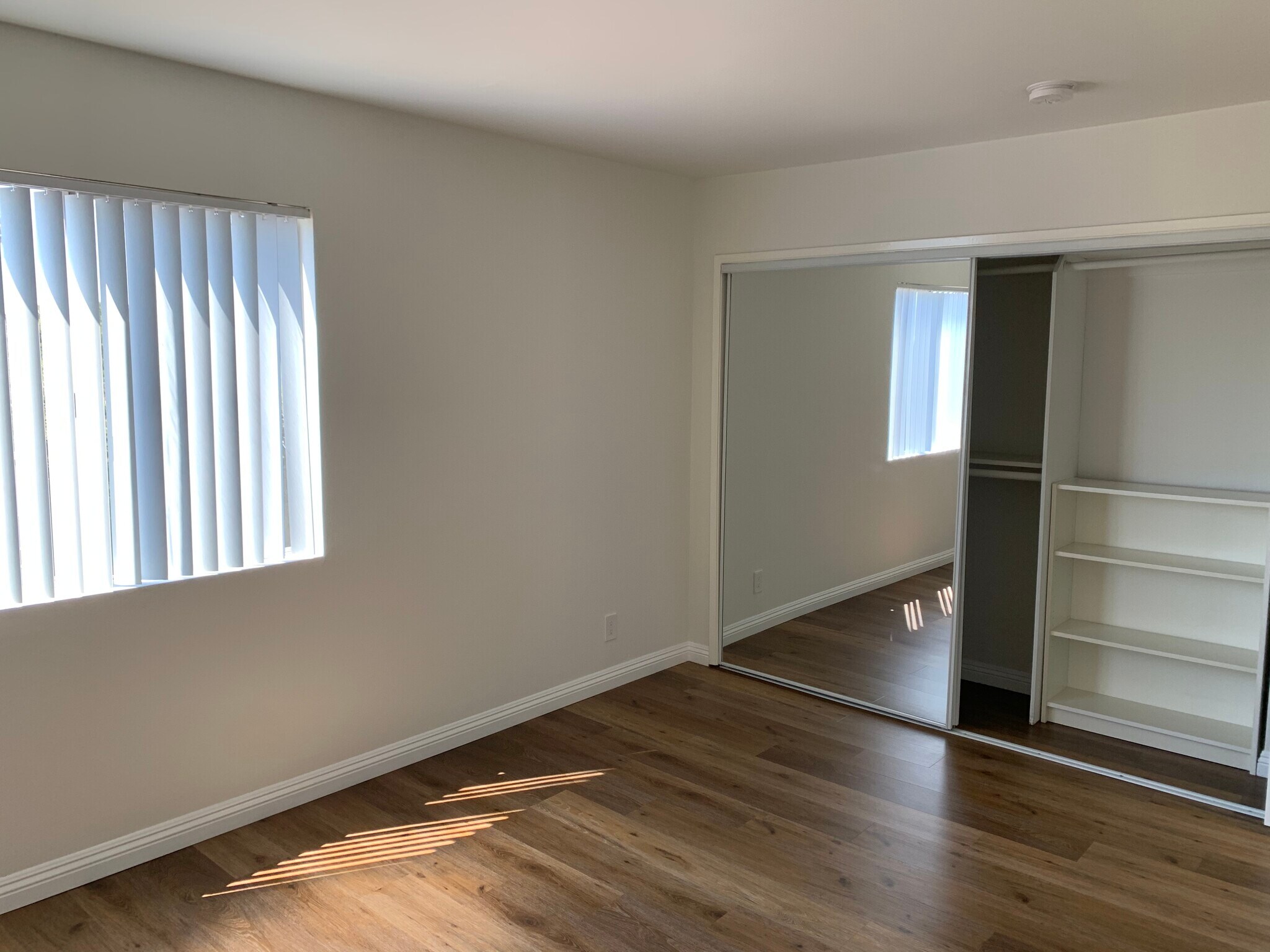 Building Photo - 4424 S Centinela Ave