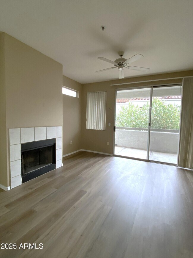 Building Photo - 11375 E Sahuaro Dr