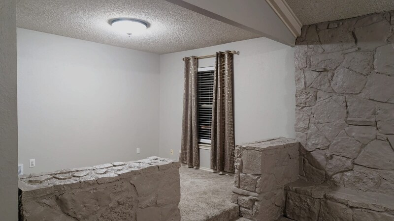 Building Photo - 9821 Bancroft Dr