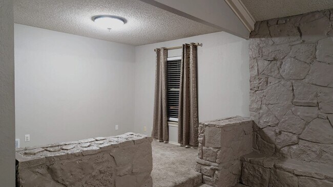 Building Photo - 9821 Bancroft Dr