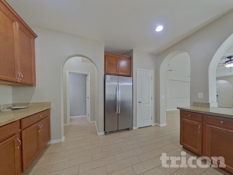 Building Photo - 12509 W Via Dona Rd