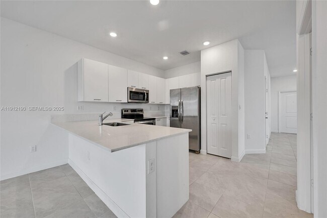 Building Photo - 12705 NW 23rd Pl