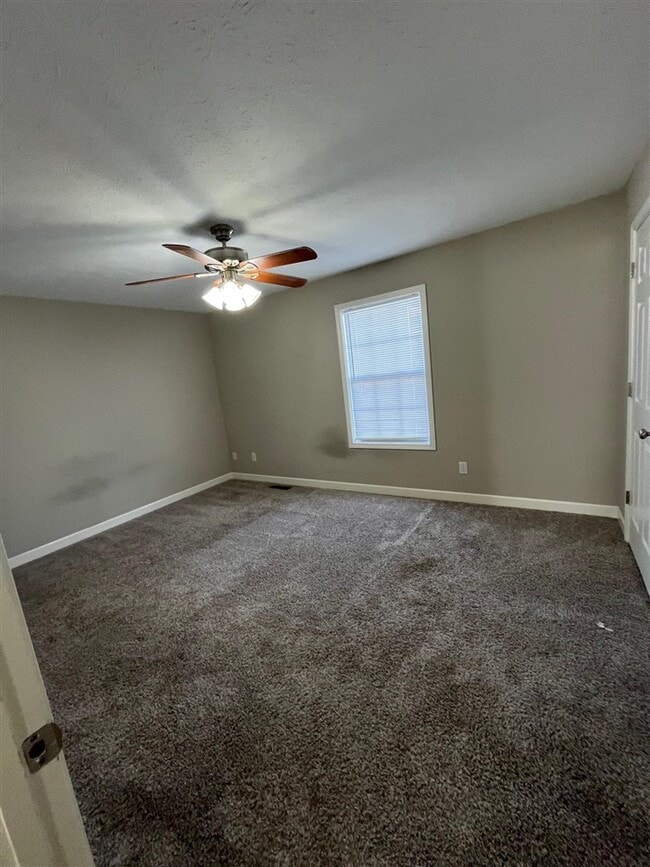 Building Photo - 281 Audley Ave