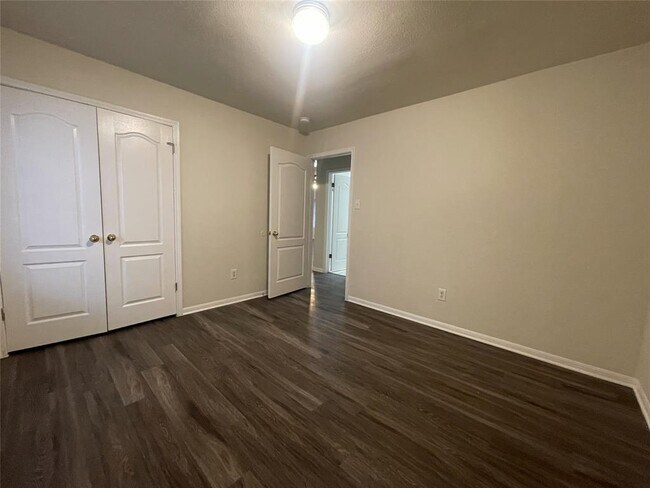 Building Photo - 3712 Bratton Heights Dr