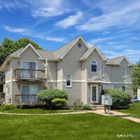 Building Photo - 666 Broad St