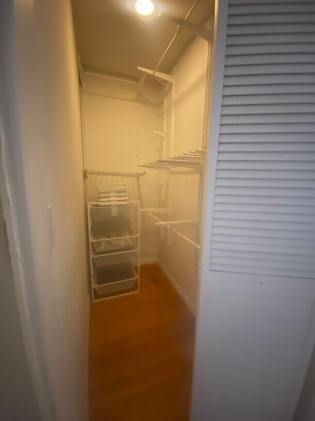 Building Photo - 409 E Puente St