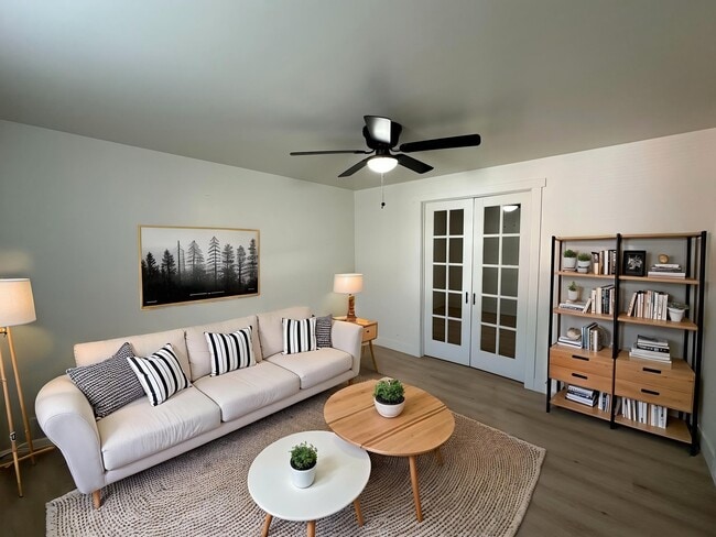 Building Photo - 1340 S 200 E