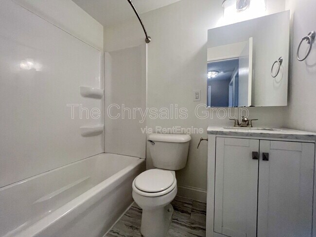 Building Photo - 1443 Catherine St