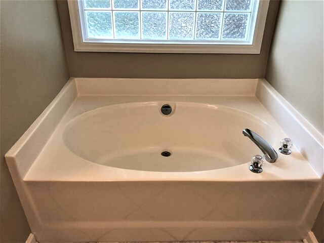 Building Photo - 112 Pine Orchard Ct