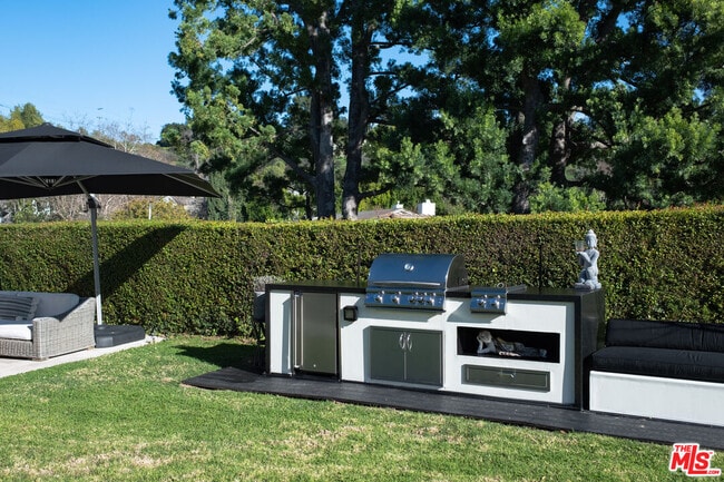 Building Photo - 3063 Deep Canyon Dr