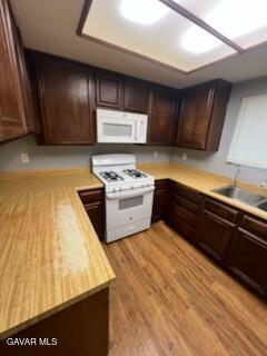 Building Photo - 2500 Topaz Ln