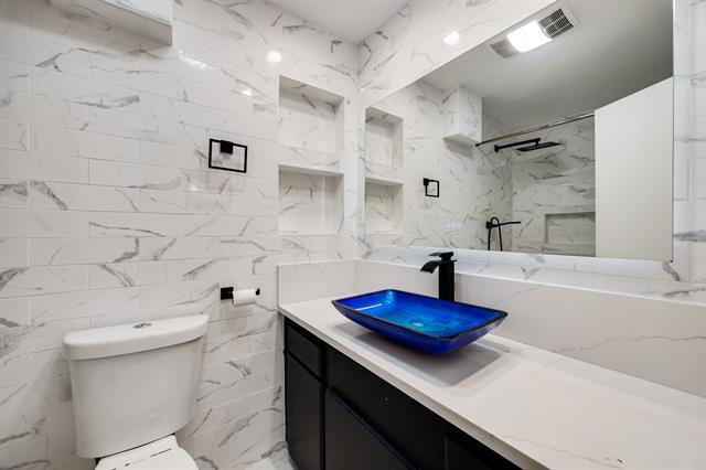 Building Photo - 3500 Routh St