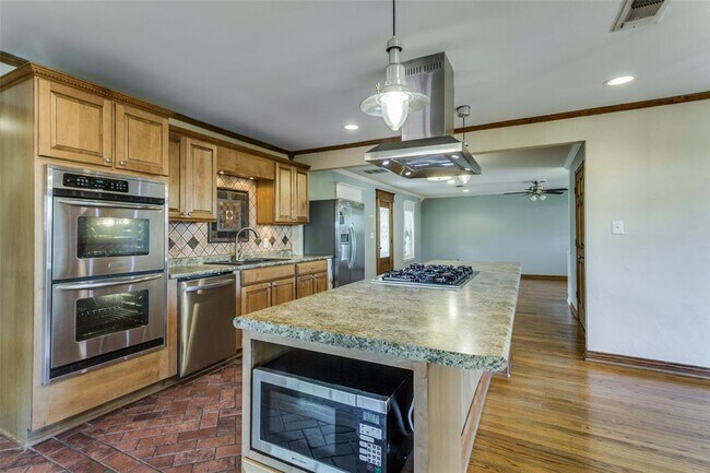 Building Photo - 4306 Benning Dr