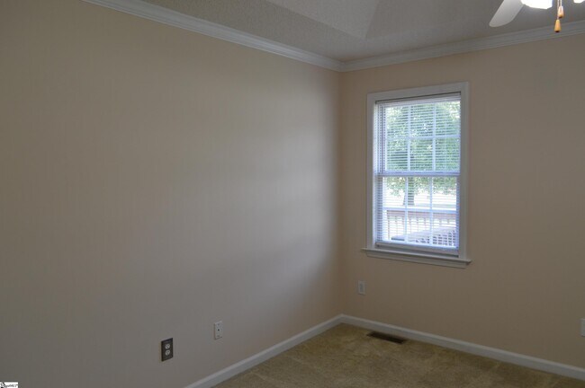 Building Photo - 201 Durham Dr