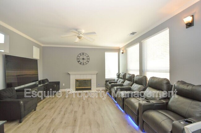 Building Photo - 4510 El Corazon Ct