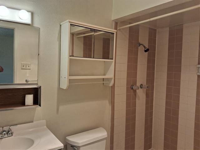 Building Photo - 6441 Wakefield Rd