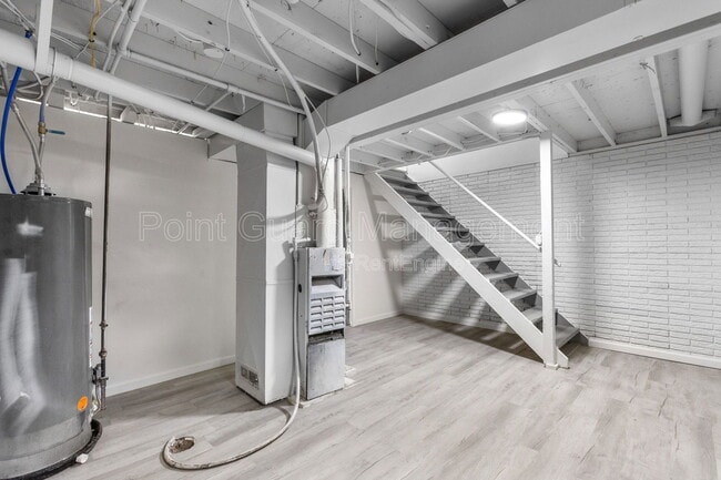 Building Photo - 1810 S Cleveland Ave