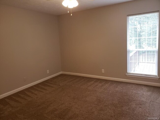 Building Photo - 87 Mountain View Ct