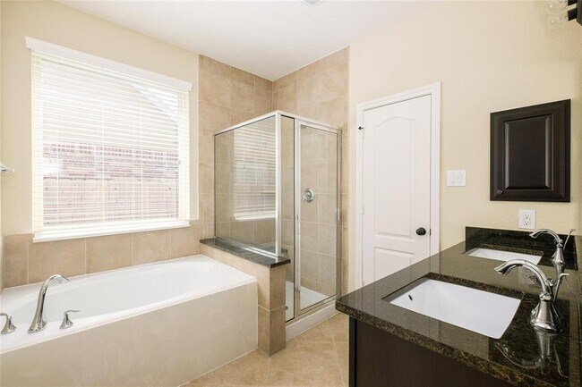 Building Photo - 28723 Mayes Bluff Dr