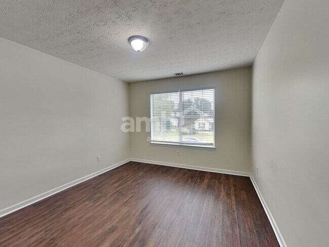 Building Photo - 3188 Bradford Pear Dr