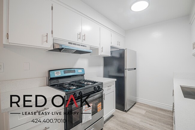 Building Photo - 2050 Rodney Dr