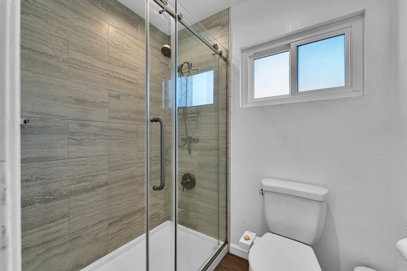 Building Photo - 5144 W 141st St